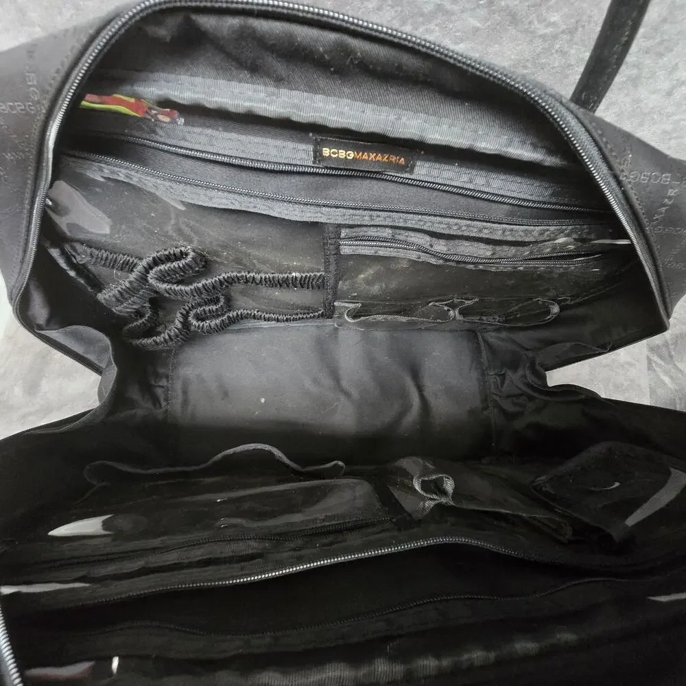 BCBGMAXAZRIA BCBG Cosmetic & Toiletries Travel Organizer Bag Large Makeup Bag